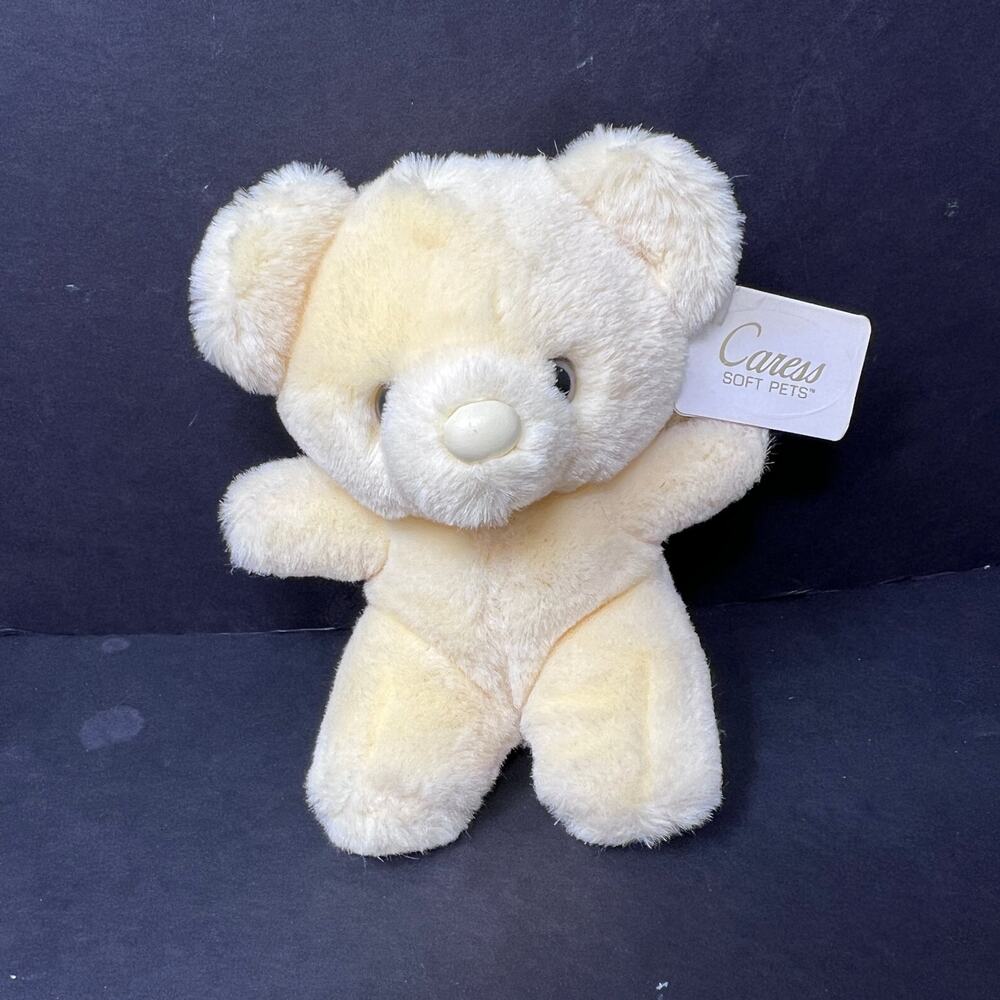 Russ Caress Soft Pets Cream Teddy Bear‎ 6" Plush Vintage Lovey Style 495 Tags